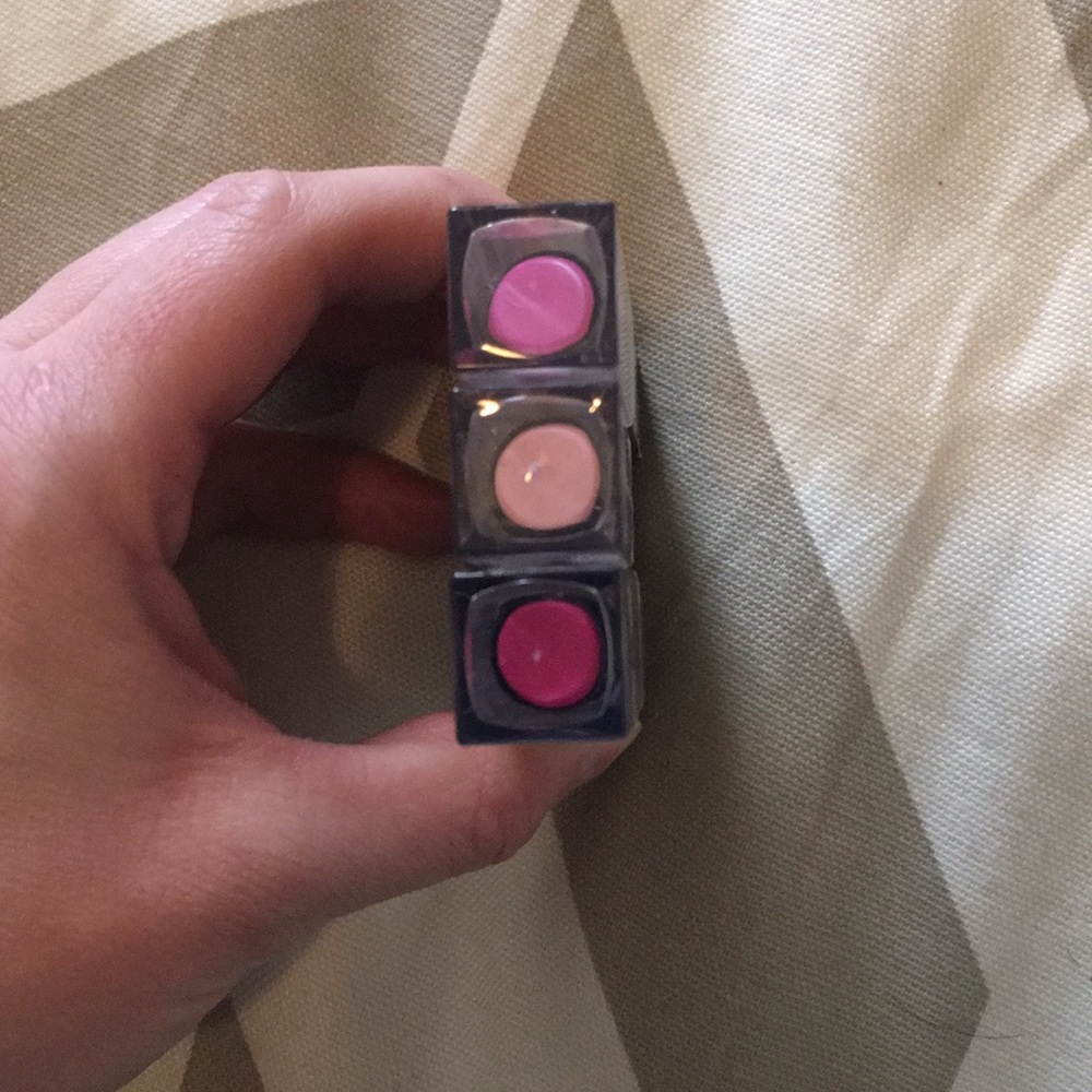 Pretty in PINK👄👄 shades of pink!!! - Picture 2 of 3